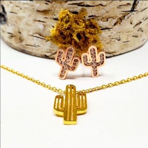 Gold cactus earring & necklace set - NEW